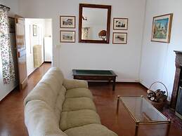Apartment in a 19th Century Building, in the Hills With Stunning Views