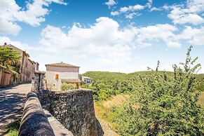 Montclus Charm: Views & Calm