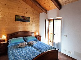 Appartamento a Netro con Bosco