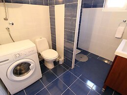 New Spacious Apartment Direct on the Beach