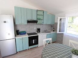 New Spacious Apartment Direct on the Beach