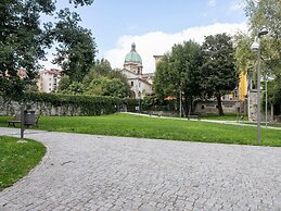 Modern Comforts Stay in Intra