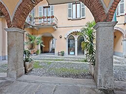 Modern Comforts Stay in Intra