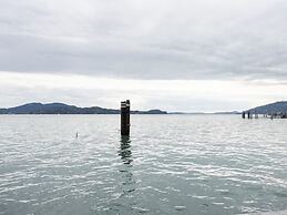 Modern Comforts Stay in Intra