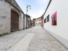 Modern Comforts Stay in Intra