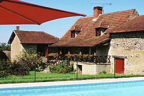 Comfortable Holiday Home With Private Pool