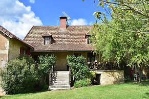 Comfortable Holiday Home With Private Pool