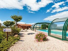 Agriturismo in the Appenines with Covered Swimming Pool & Hot Tub