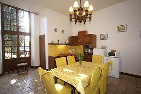 18th-century Normandy Stay