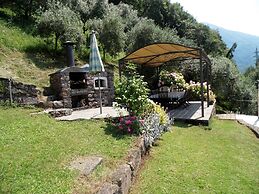 Flat in Villa With Pool and Lake View