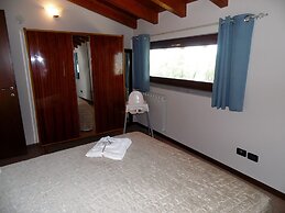 Flat in Villa With Pool and Lake View