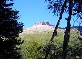 Flat in Villa With Pool and Lake View