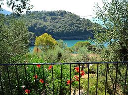 Cozy Holiday Home in Lerici near Sea