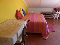 Cozy Holiday Home in Lerici near Sea