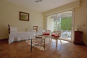 Mediterranean Garden Retreat