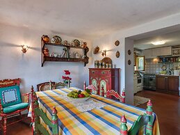 Cozy Detached House, Wide Garden, Wifi