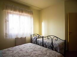 Belvilla by OYO Holiday Home in Pacaino With Pool