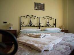 Belvilla by OYO Holiday Home in Pacaino With Pool
