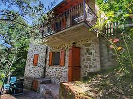 Belvilla by OYO Holiday Home in Pacaino With Pool