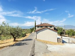 Farmhouse Abode With Pool and Tuscan Charm