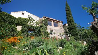 Villa in Pyrenees With Stunning Mountain Views