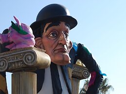 Belvilla by OYO House With Direct sea View