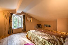 Stone House St Denis With Pool & Views