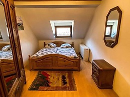 Charming Holiday Home in Neumagen-dhron