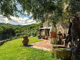 Belvilla by Oyo Villa Luciana