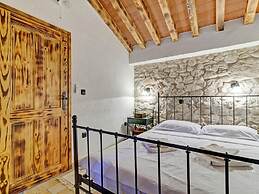 Lovely Holiday Home in Starigrad