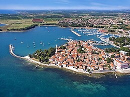 Gorgeous Villa With Pool and Terrace Surrounded by Nature