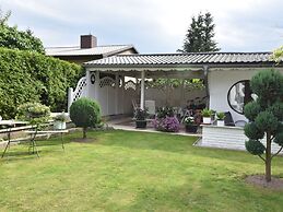 Homey Bungalow With Roofed Terrace, Garden