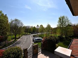 Luxurious Villa in Lombardy with Garden & Hot Tub