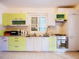 Private Estate With 2 Infinity Pools