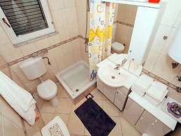 Private Estate With 2 Infinity Pools