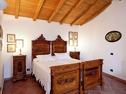 Belvilla by OYO Cozy Holiday Home With Pool