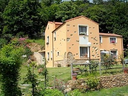 Belvilla by OYO Cozy Holiday Home With Pool