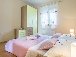 Beautiful Villa in Lisicic With Private Pool