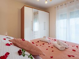 Beautiful Villa in Lisicic With Private Pool