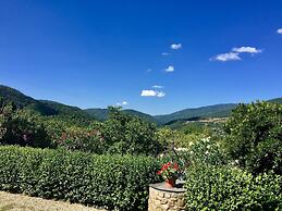 Rustic Comfort With Modern Touch