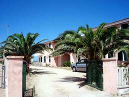 Residence With Pool, Near the Beach and Coastal Town of La Ciacca