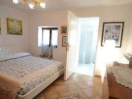 Belvilla by OYO Mazzei in Collina