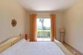 Spacious Villa With Pool