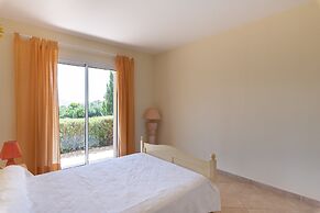 Spacious Villa With Pool