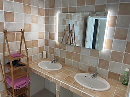 Modern Villa With Pool in Brives