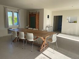 Modern Villa With Pool in Brives