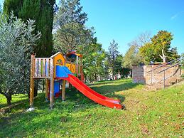 Flat With Swimming Pool and air Conditioning