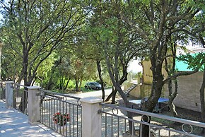 Villa in Ledenon With Private Pool