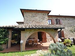 Charming Villa in Suvereto with Hot Tub