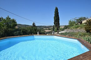 Relaxing Retreat in Saint-pons